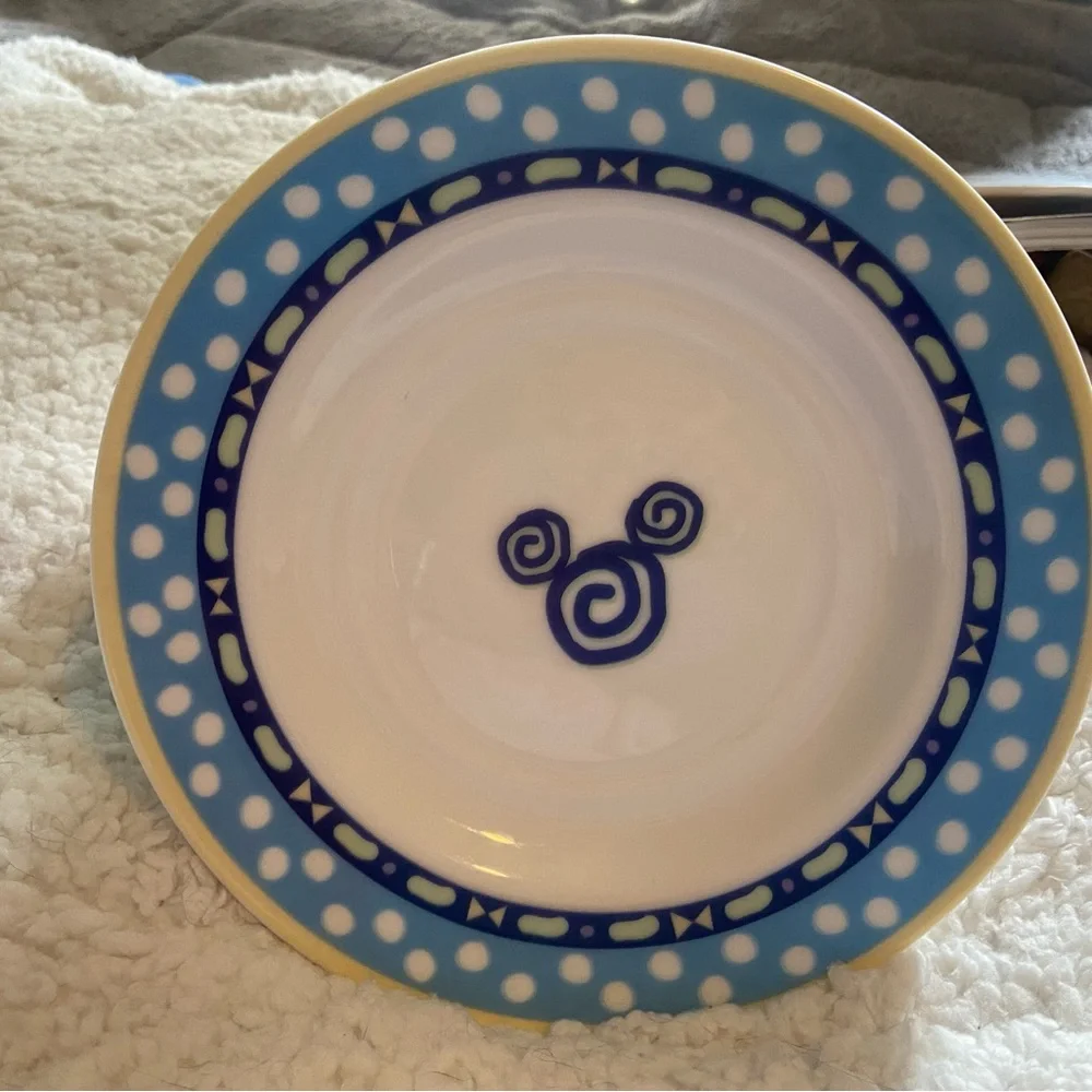 Disney Blue and White Ceramic plate - Picture 2 of 7